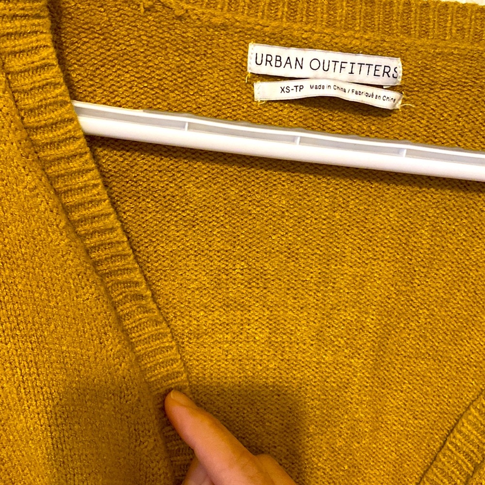 Warm sweater dress from urban outfitters 🥥🦌🍂🦘🐪🤎🧥